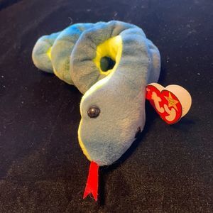 TY BEANIE Baby Hissy the snake
